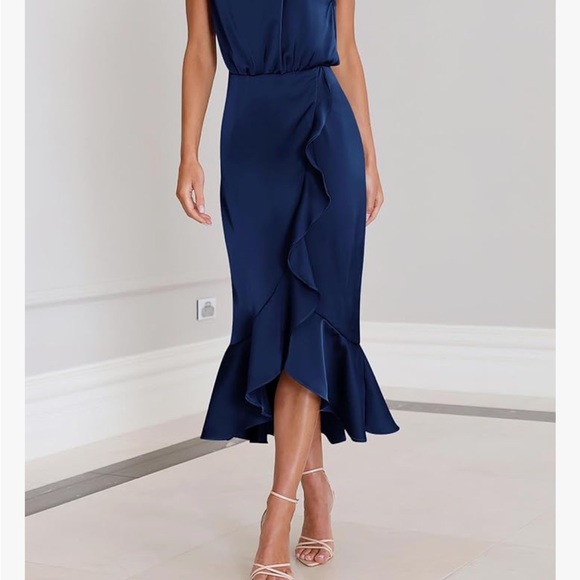 Midi satin cocktail dress - Picture 2 of 4